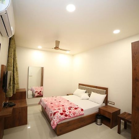 Hotel Devens Джайпур Екстериор снимка