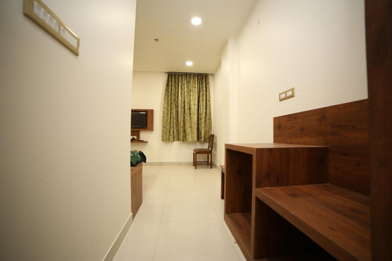 Hotel Devens Джайпур Екстериор снимка